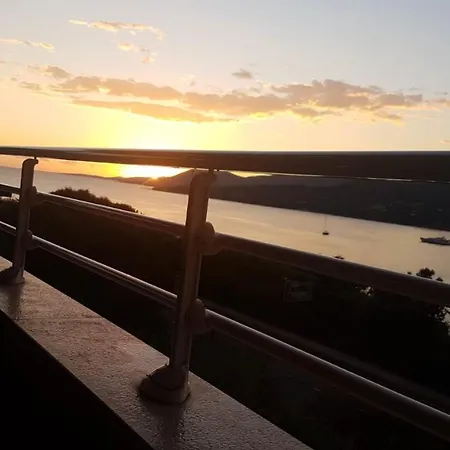 Grand T4 , Vue Magnifique A 50 M De La דירה *