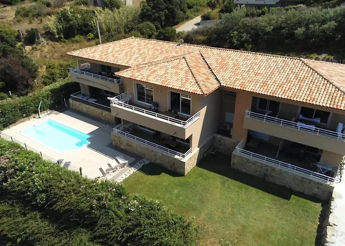 Apartment Grand T4 , Vue Magnifique A 50 M De La *