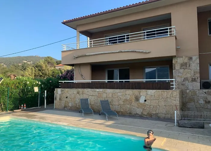 Apartment Grand T4 , Vue Magnifique A 50 M De La Propriano (Corsica)